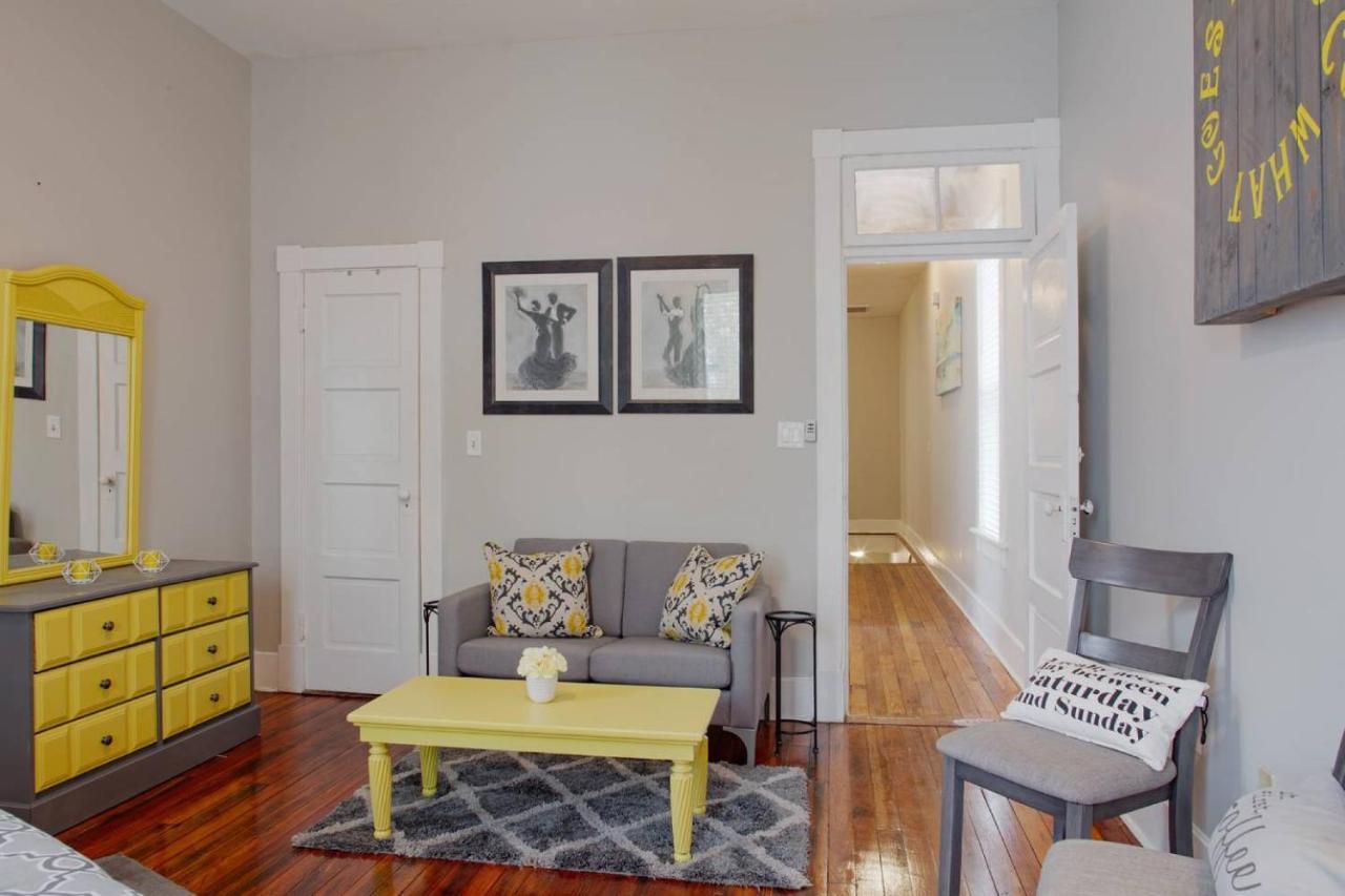 414B Waldburg St - 2 Bedroom Oasis Near Forsyth Park Savannah Bagian luar foto